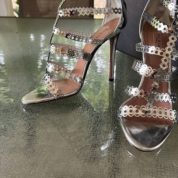 Alaia Leather Cage Shoes - Picture 10 of 12